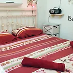 Alena With Terrace And Garden Center * Jelsa (Hvar)